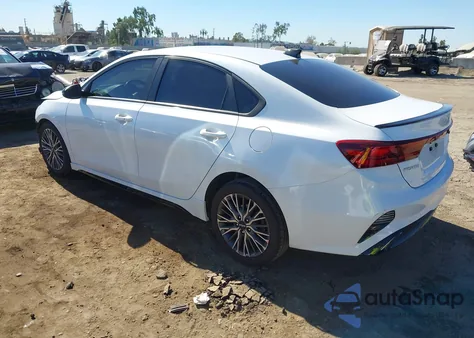 2023 Kia Forte Gt-Line z USA, uszkodzony, nr VIN 3KPF54AD6PE657729